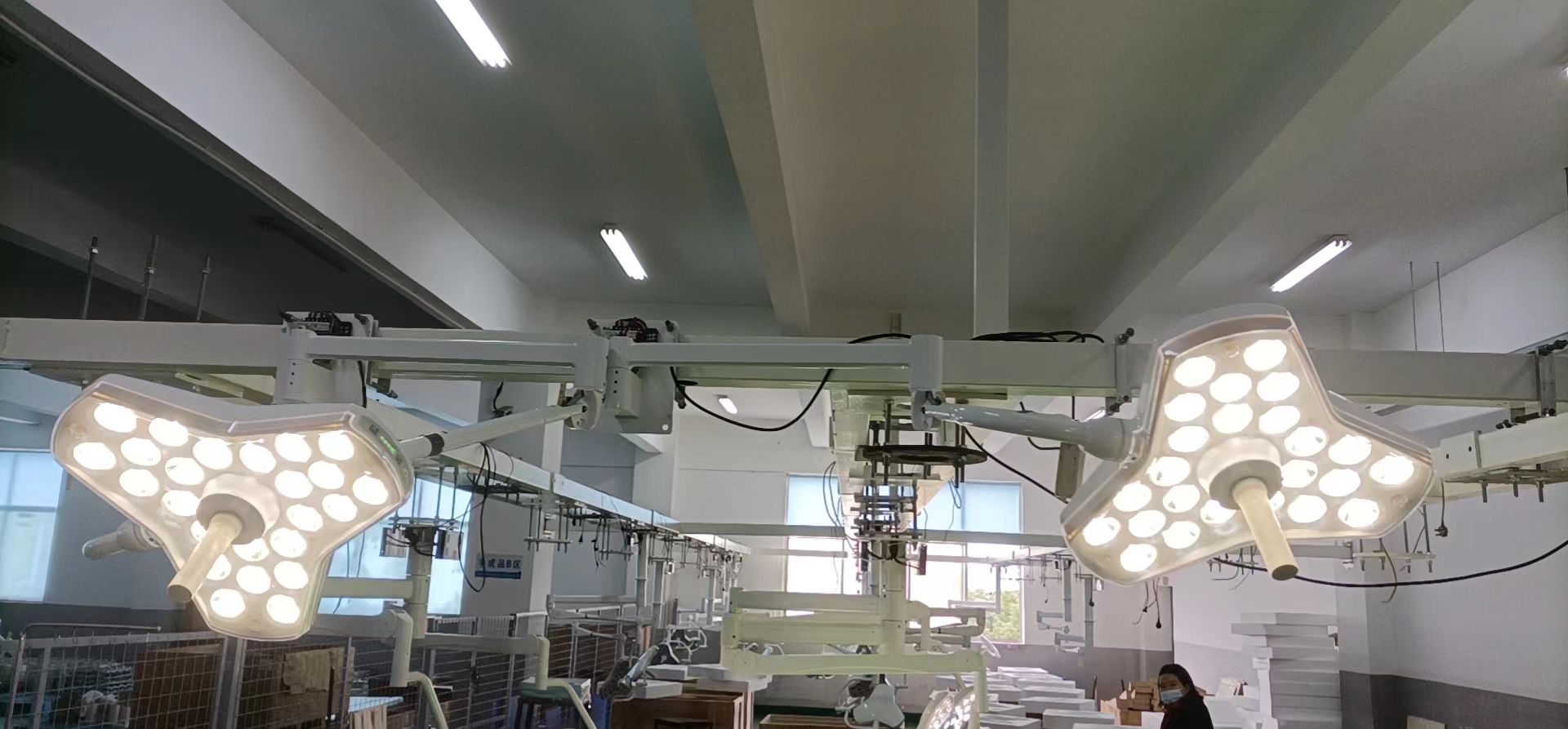 Veterinary Clinic Ceiling Surgery Room LED Operation Lighting Medical Equipment Exam Surgical Medical Lamp