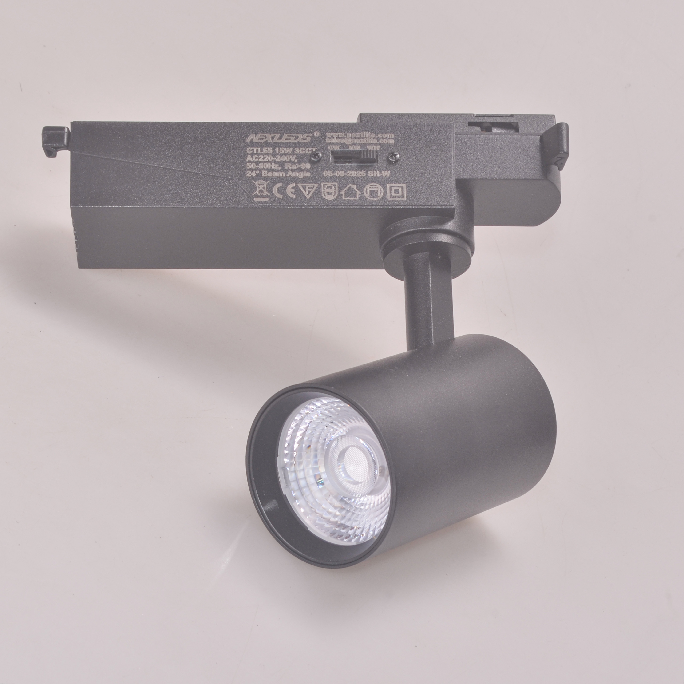 High Quality 15W 3CCT Black Aluminum Modern COB LED Spot Light Track Light Ra90 1200lm for Home Office