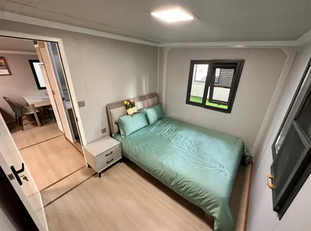 Interior 3