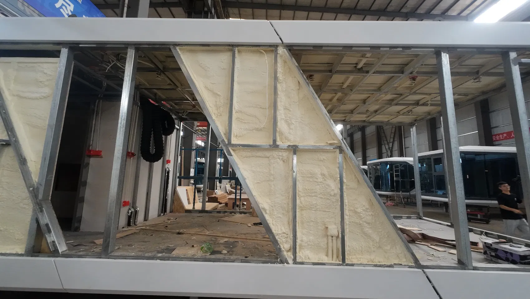 Casas de Cápsula Espacial Inteligente Unidades Modulares Prefabricadas Controles e Sistemas de Isolamento Nano Eficientes em Energia Vida do Futuro