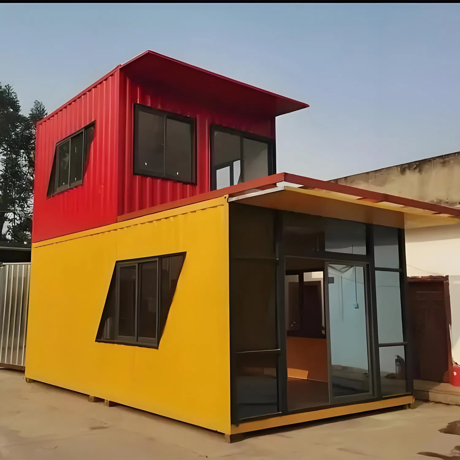 Casa Contêiner Modular Estilosa para Espaços de Vida Minimalistas