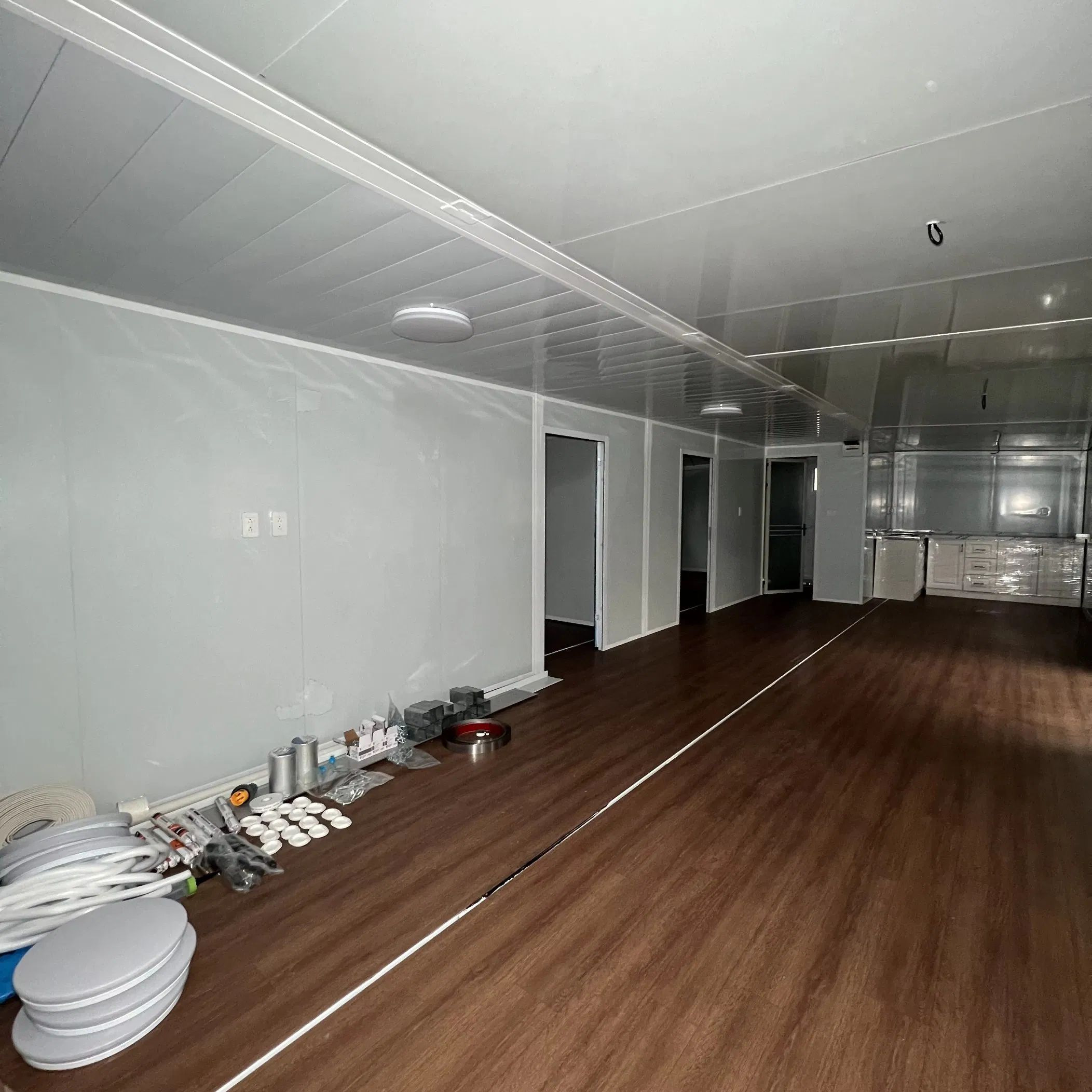 Casa Modular Contêiner Moderna Personalizável Pré-fabricada com Layout de Conceito Aberto