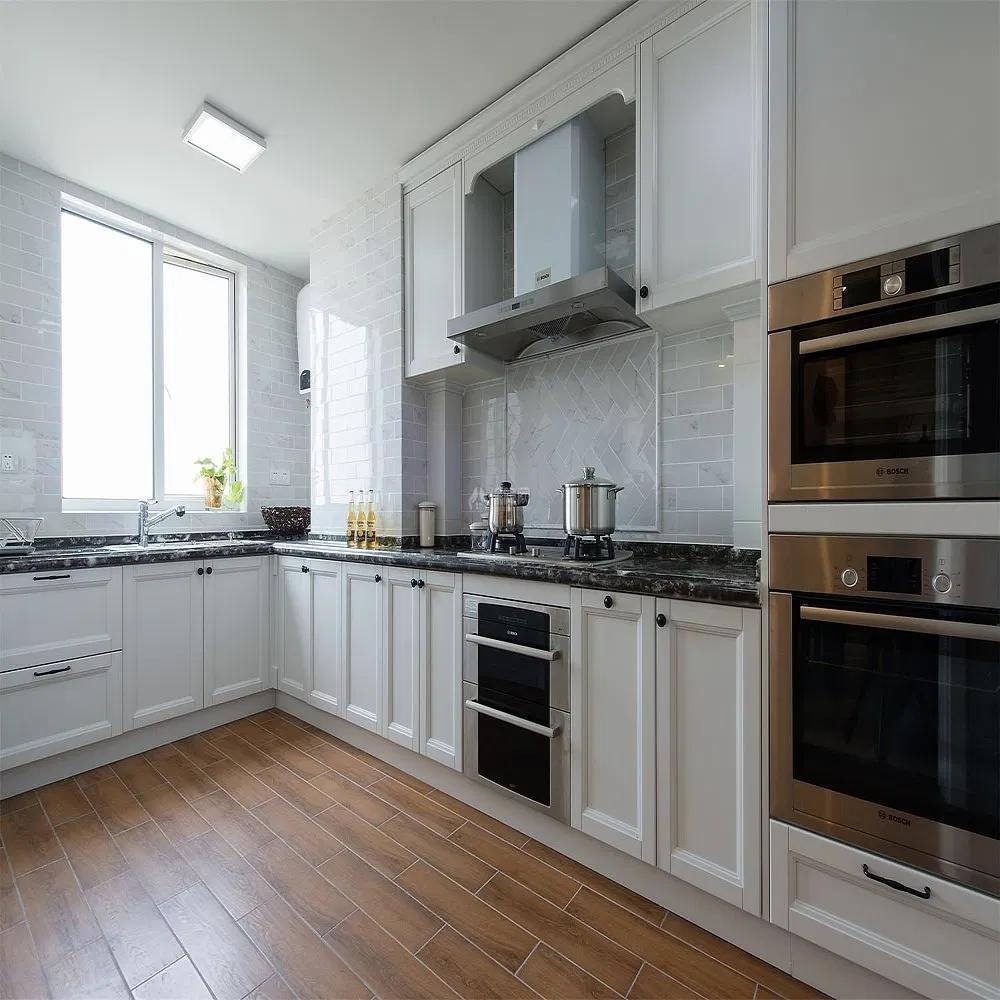 Unidade de Cozinha Modular Contemporânea com Armazenamento Integrado para Micro-ondas