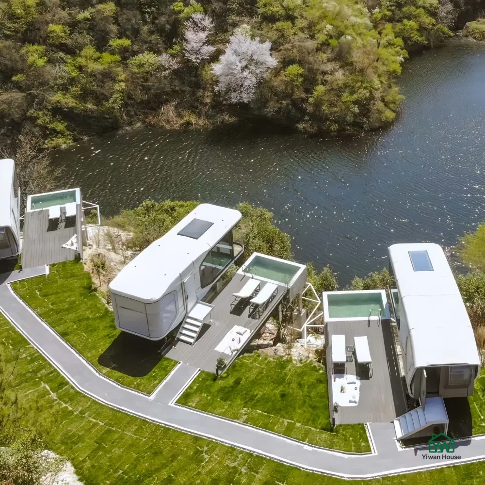 30FT Habitação Prefabricada com Energia Solar, Sistema de Fornecimento de Energia Off Grid, Design de Economia de Energia para Área Cênica Remota, Espaço de Vida Autossuficiente, Casa em Cápsula
