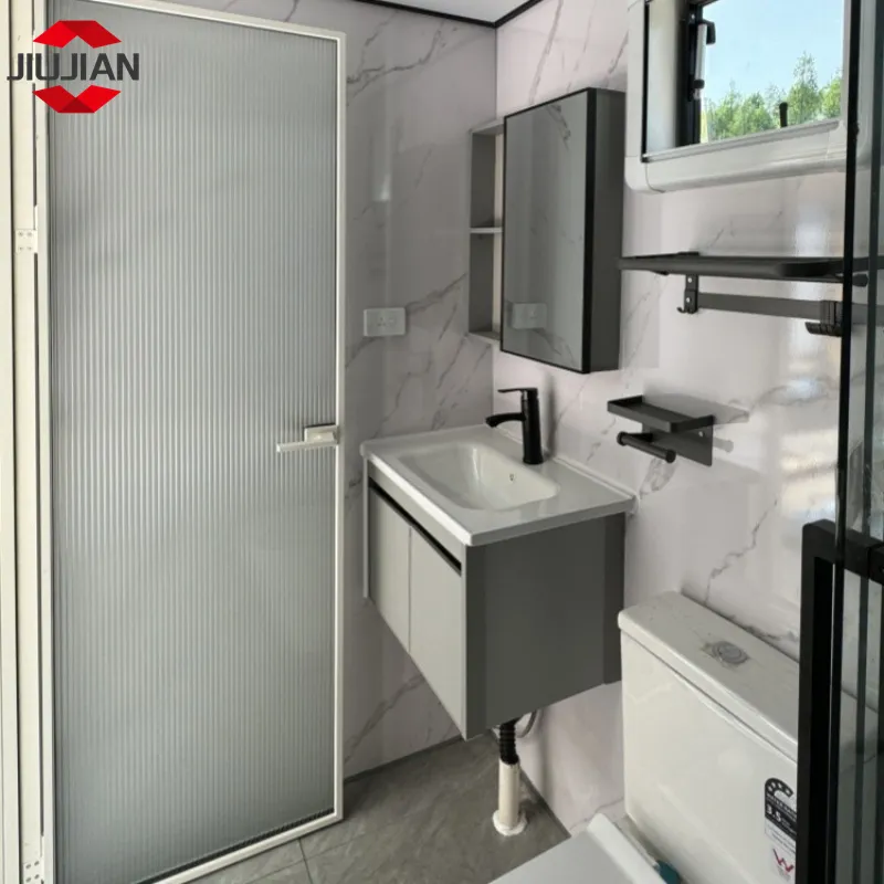 Apple Cabin Compact