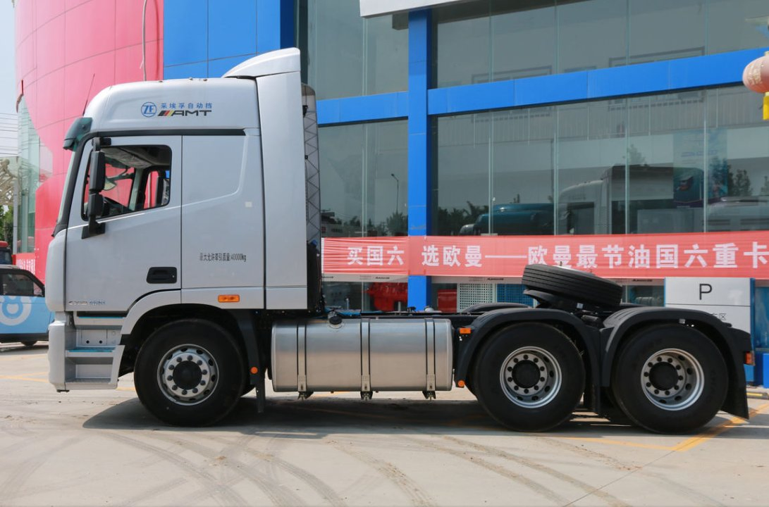 Foton Auman 6*4 High Cost-Effective, Tractor Truck, German Technology, High-End Chinese Truck, Automatic Transmission, Zf Transmission, Air Suspension