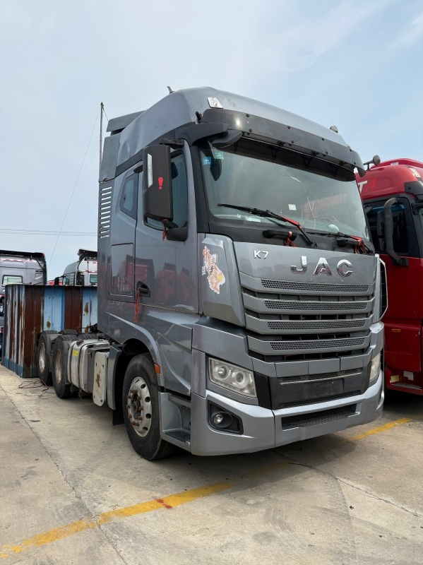 Good Fuel Economy Simpler Structure 6&amp; Times; 4/4&amp; Times; 2 Second-Hand Truck for Urban Delivery