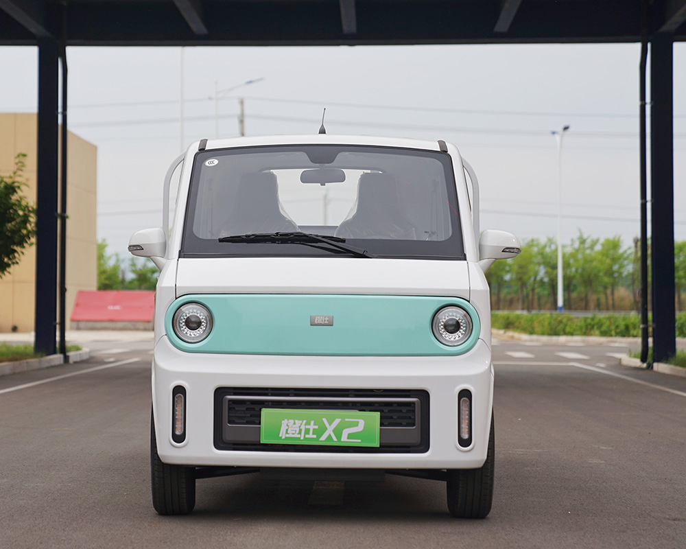 2024 in Stock Delivery Trucks Low Price The Kazoku Electric Vehicle New Energy Trucks H02-B Wholesale Market Heavy/Light Trucks 81km/H for City Logistics