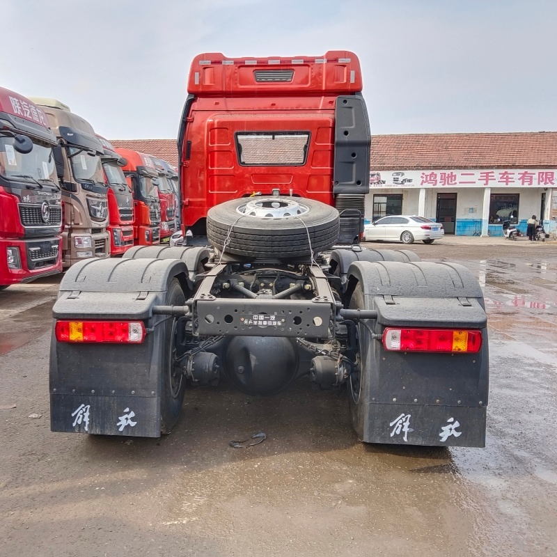 FAW 6X4 371HP Tractor Truck Manual Transmission, 10-Wheel Diesel Heavy Duty Semi Truck for Container Transport