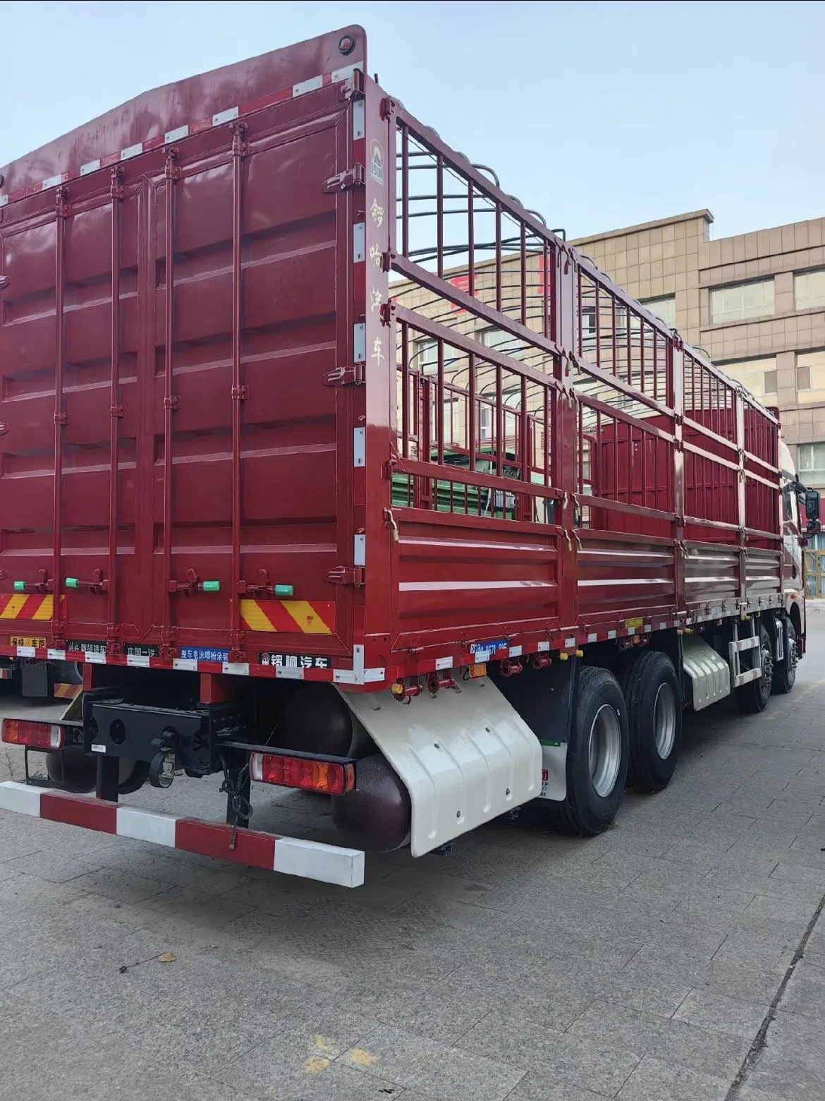 FAW Sinotruk HOWO Factory Manufacturer 4X2 6X4 5-15ton 6 /10wheeler Transport Dump Heavy Duty Light Lorry Box Van Stake Flatbed Cargo Truck