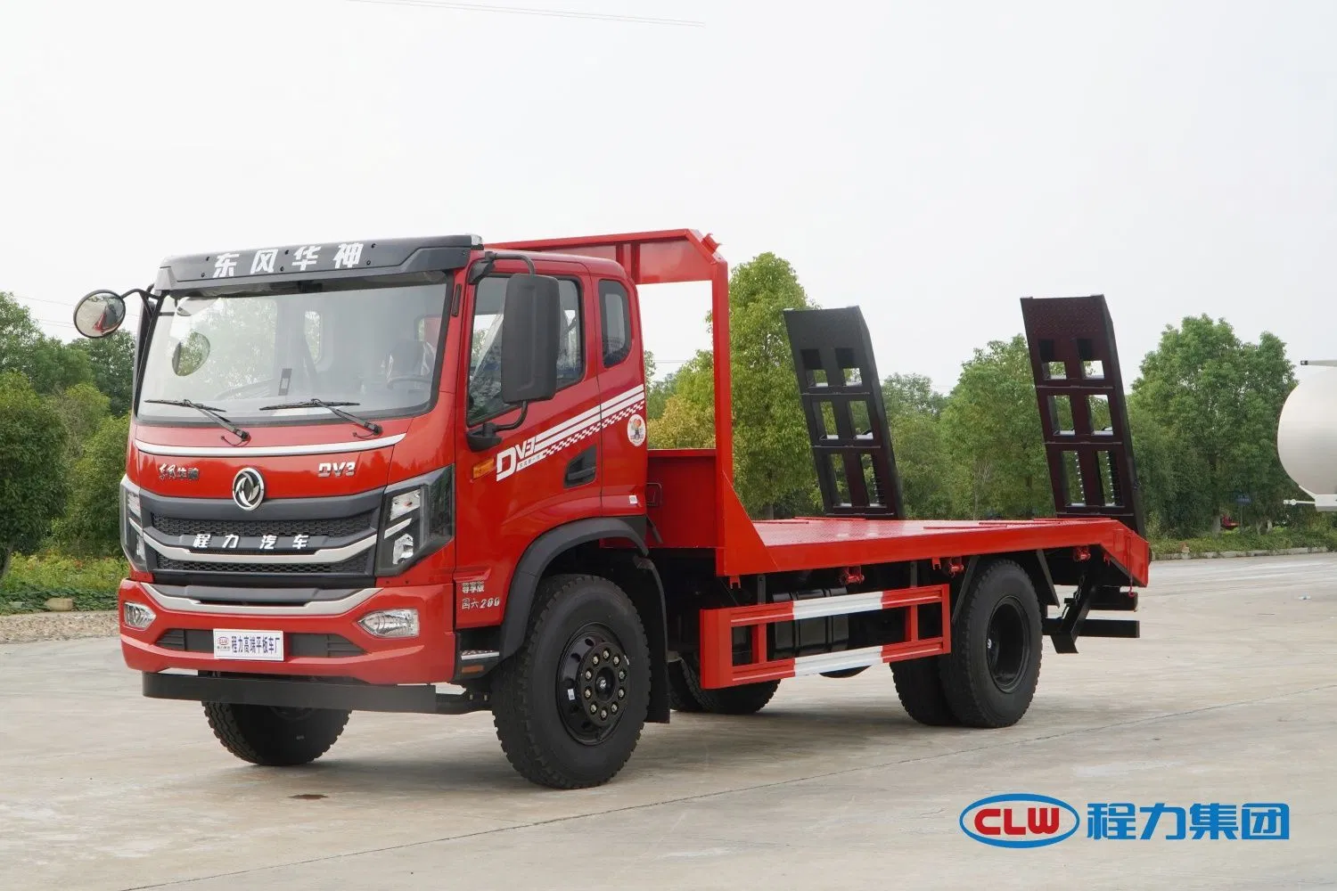 Dongfeng Heavy Duty Double-Suspension Slewing Brackets Cargo Truck Transport Flatbed Truck