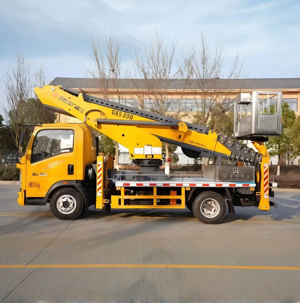 Sinotuck 33m Aerial Work Vehicle Truck with a Small Aerial Platform