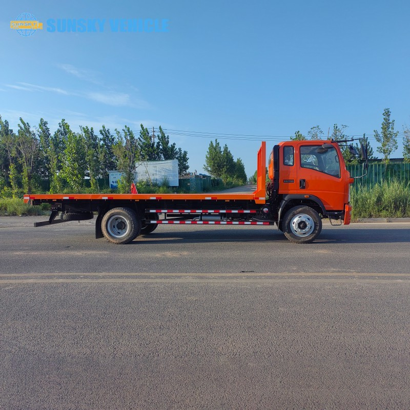 HOWO 4X2 Flatbed Truck for Heavy-Duty Cargo Transport