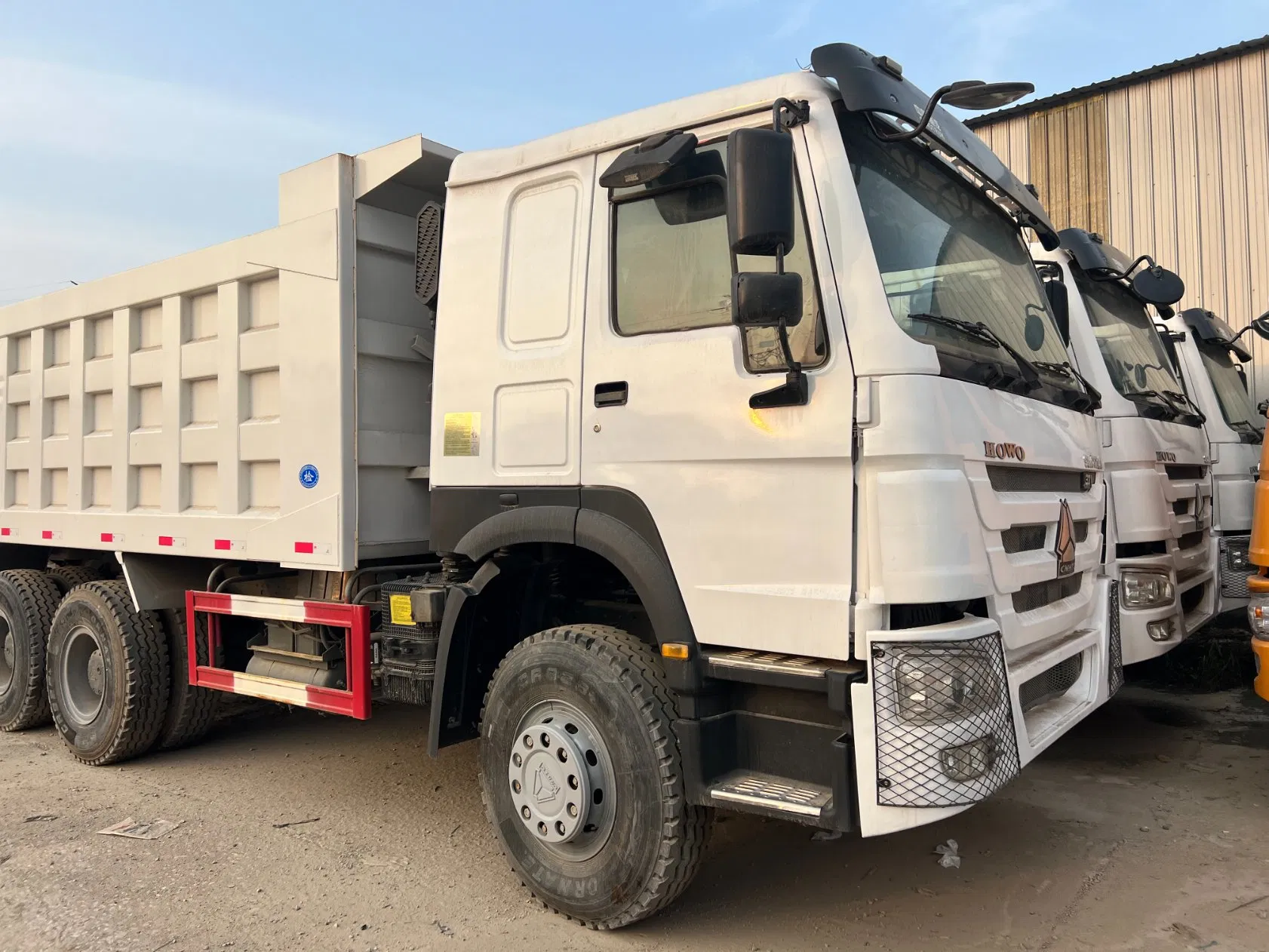 Sinotruk HOWO 371HP-380HP 25t-100t 8*4 Or6*4 Heavy Duty Used Transport Delivery Lorry Electric 12 Wheels Transportation Cargo Tipper Dump Truck for Sale
