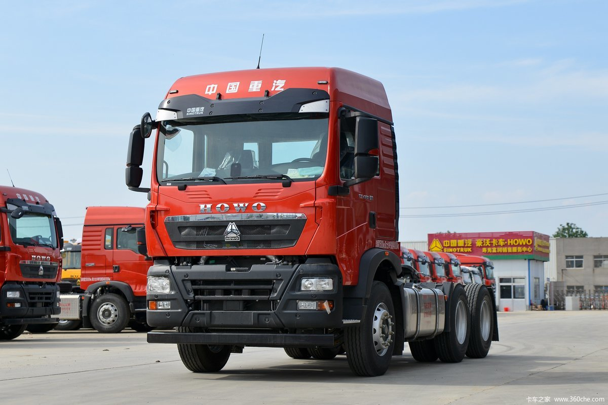 Sinotruk New HOWO Nx Hohan 4X2 6X4 10 Wheels Transport Semi Trailer Head Heavy Duty Cargo Fuel Diesel Flatbed Prime Mover Towing Tractor Truck