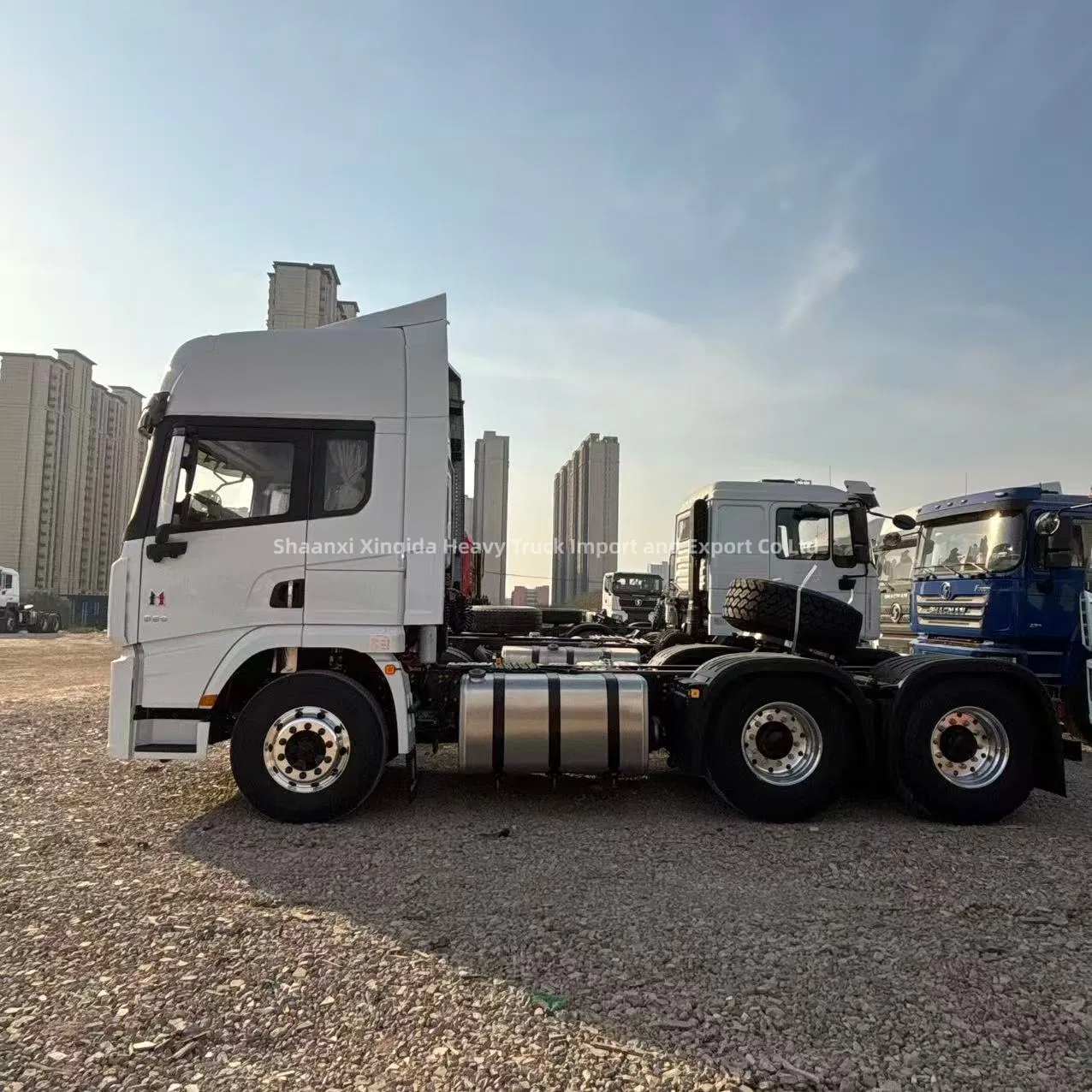 Shacman X5000 Tractor Head Heavy Loading Use Mining Haul Logistics Short-Distance Prime Mover Truck