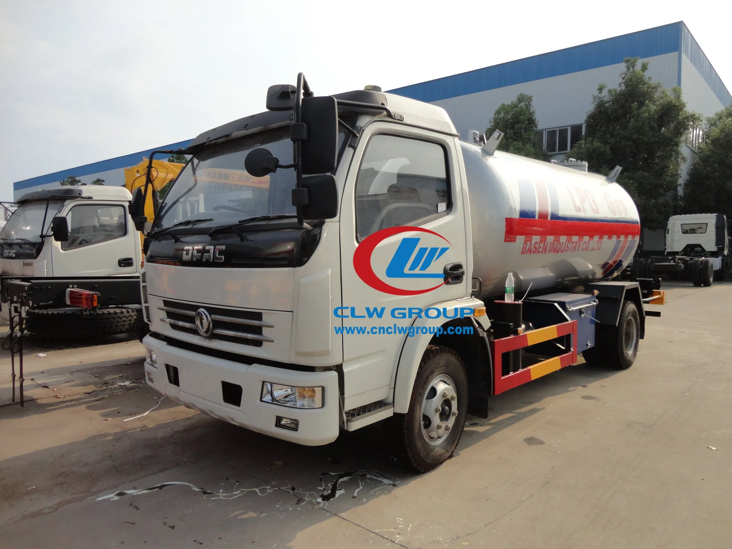Dongfeng 5m3 8m3 Methane Storage Tank Container LPG Truck Trailer with Pump Transport Tanker Small LPG Bobtail Truck