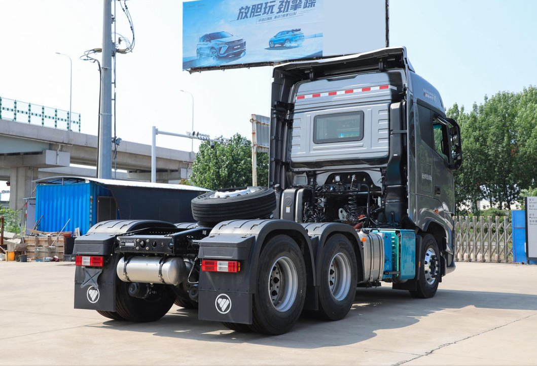 Foton Auman Galaxy, EU Certified, Coc,, Environmentally Friendly, Luxurious, Comfortable, High Torque, German TUV Certified.6*6,4*2,Tractor Truck, Tractor Unit