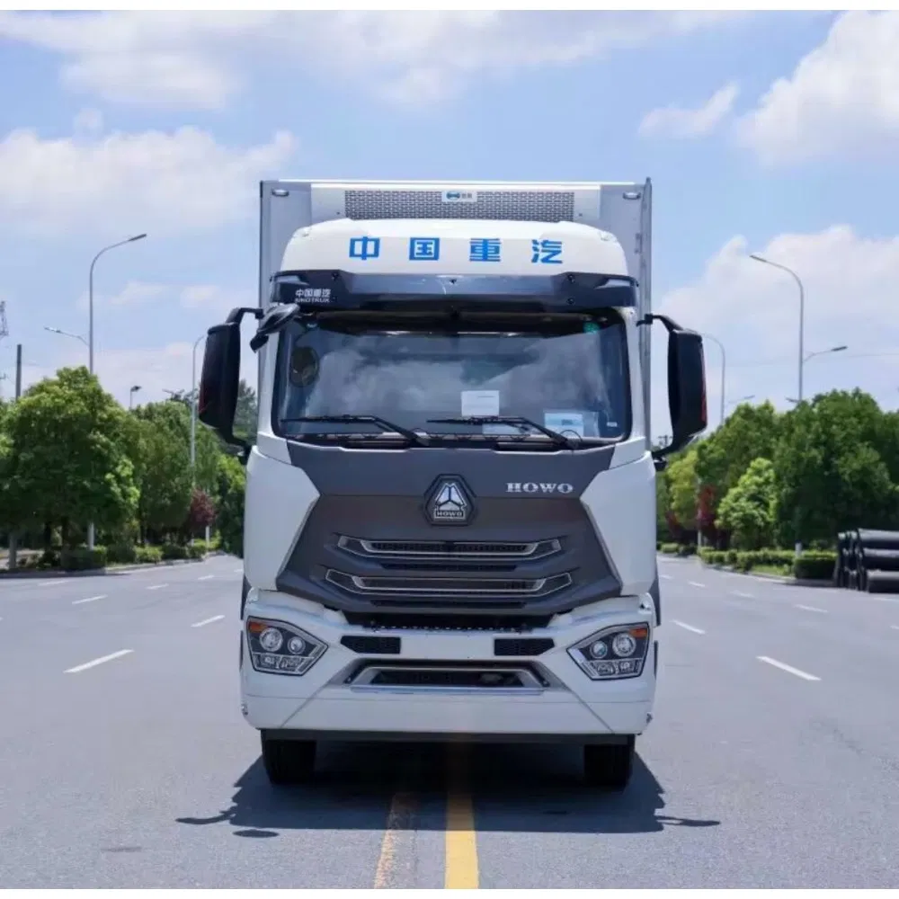 Dongfeng Sinotruk Jmc JAC Foton Electric Cold Refrigerator Freezer Refrigerated Commercial Van Box Cargo Mobile Food Light Transport Truck Reefer Price for Sale