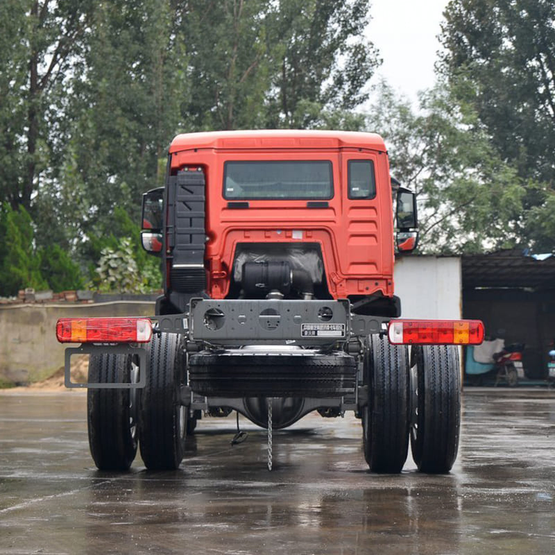 HOWO 4X2 Heavy Duty Tractor Truck Semi Truck for Urban Distribution Lightweight Design Cost Efficient Short Haul Logistics Flexible Steering Factory Price