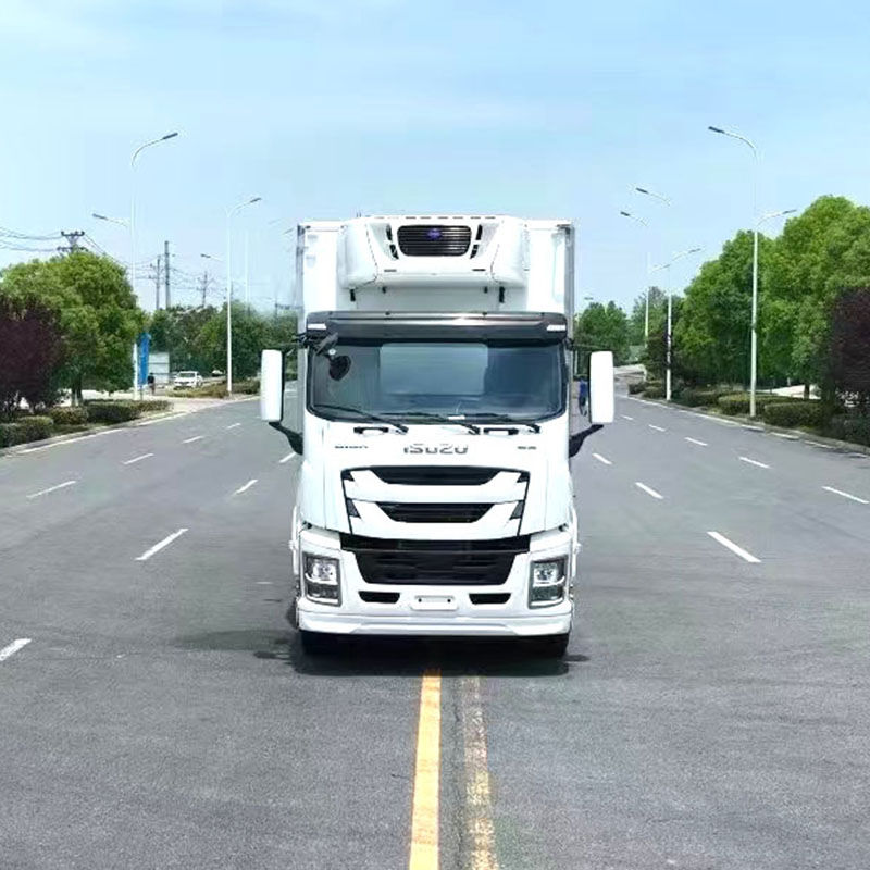 I Suzu15t Refrigerated Truck Right-Hand Drive, Large Refrigerator Transport Truck Frozen Van Truck