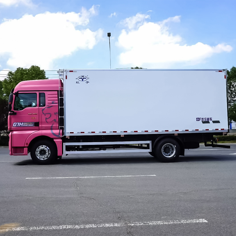 HOWO Isuzuuu Dongfeng Sinotruk Heavy-Duty Foton Auman Galaxy Box Van Large Transport Refrigeration Unit Refrigerated and Insulated Truck for Fresh Produce