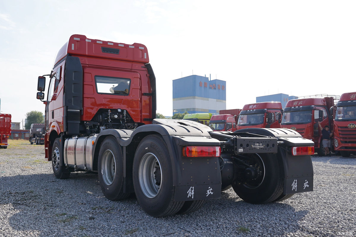 FAW Jiefang J6p Heavy-Duty 560HP 6X4 Tractor Truck Classic Edition Euro IV Diesel Fuel High Efficiency Tractor