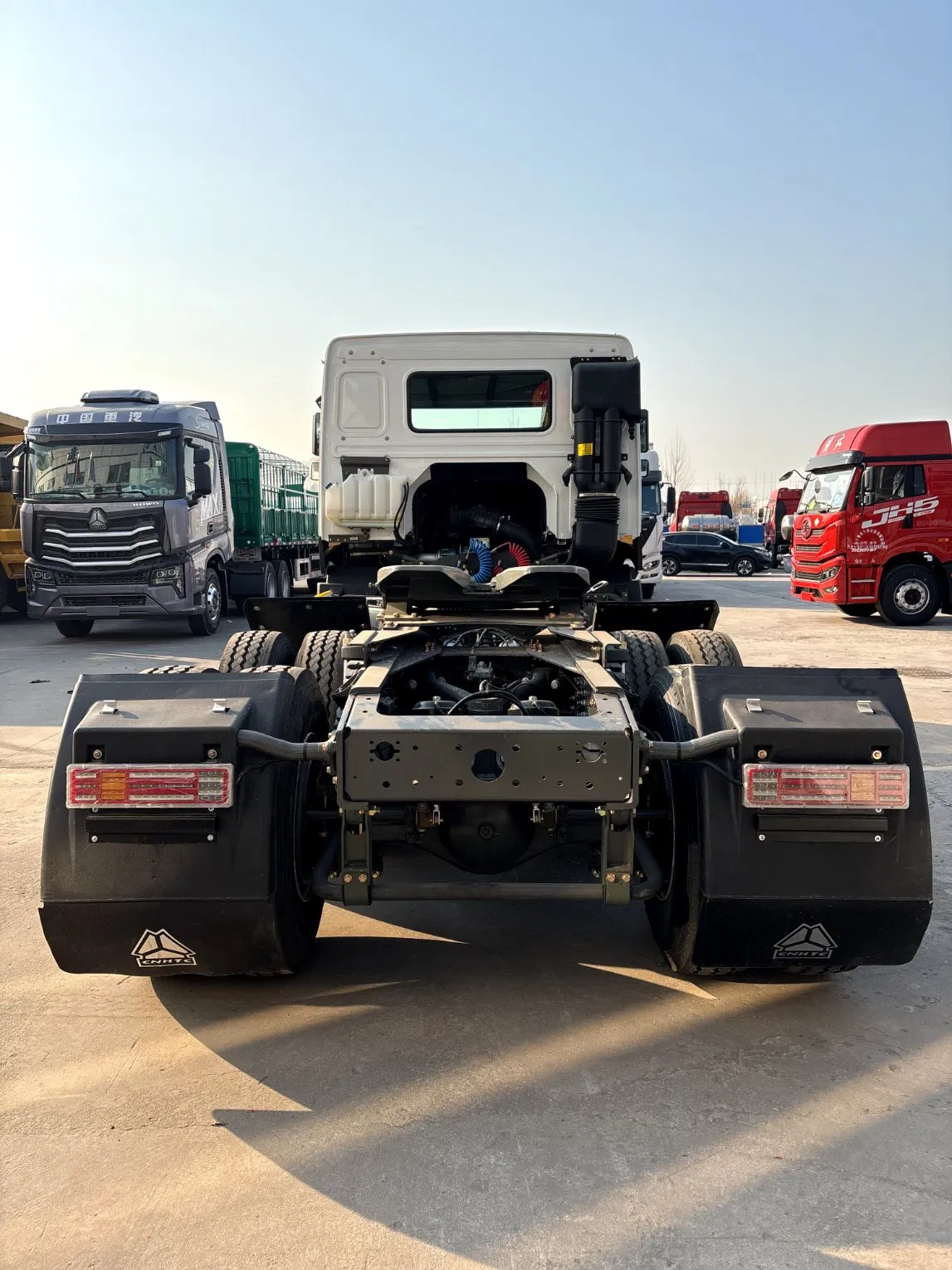 HOWO 371 6X4 Tractor Truck Fuel Efficient Design for Highway Transport