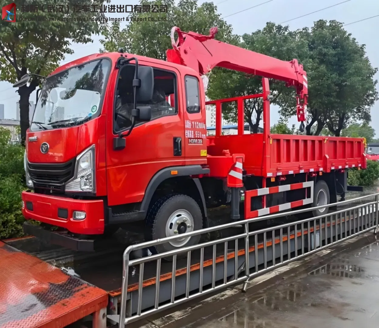 ISO9000 Durable Specialized Truck Vehicle with Powerful Diesel Engine