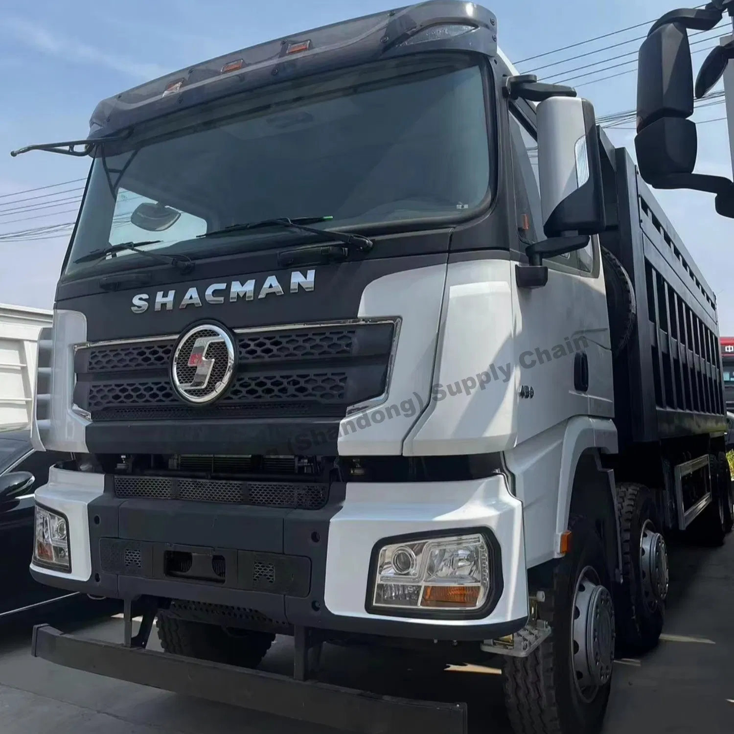 Strong Power Used Shacman X3000 8X4 CNG Dump Truck LHD 15dump Truck for Construction Consignment Delivery
