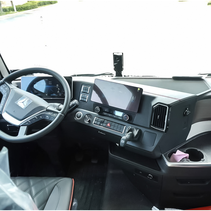 HOWO Isuzuuu Dongfeng Sinotruk Heavy-Duty Foton Auman Galaxy Box Van Large Transport Refrigeration Unit Refrigerated and Insulated Truck for Fresh Produce