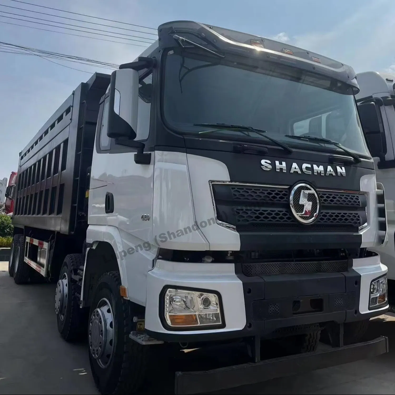 Strong Power Used Shacman X3000 8X4 CNG Dump Truck LHD 15dump Truck for Construction Consignment Delivery