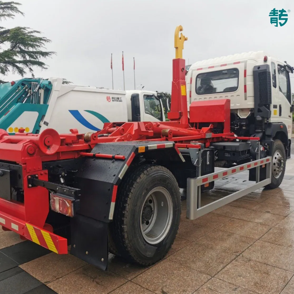 Manufacturer 17t/20t/22t Sinotruk HOWO Tx 6X4 Hook Lift Compressed Garbage Transport Rubbish Refuse Waste Transportation Arm Heavy Truck with Lifting Container