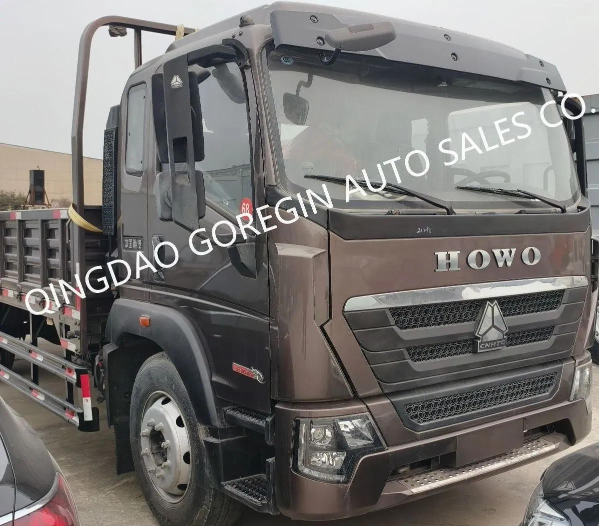 Low Price China Cheap Sinotruk HOWO 4X2 Used Second-Hand Flatbed Truck Transport Trucks Light Cargo Van Box Truck