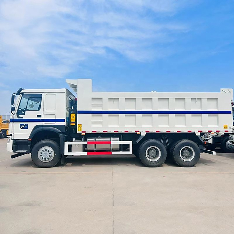Sinotruk HOWO 6X6 Dump Truck 8X4 Manual Dump Truck Red Color 12 Wheels Diesel Fuel Left for Heavy Construction Used Dump Tipper Trucks