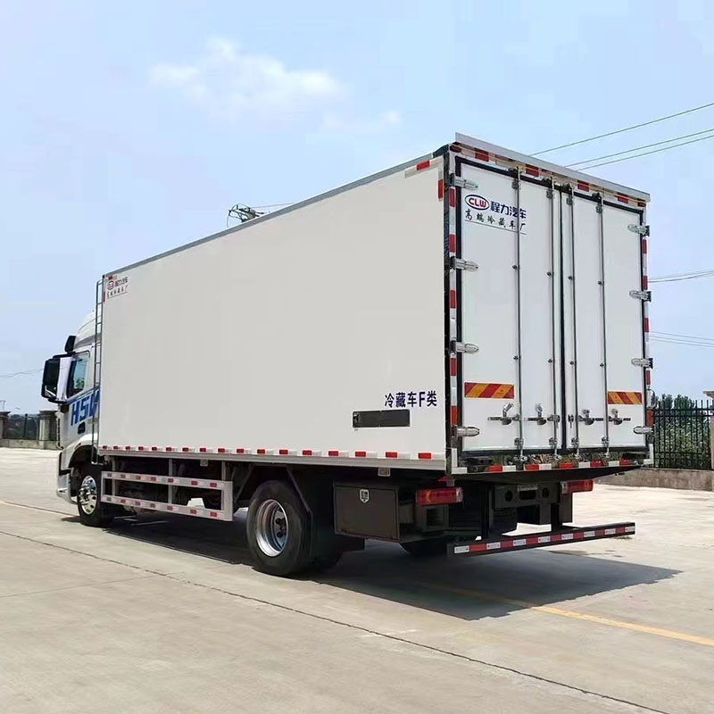 Dongfeng Liuqi Chenglong Refrigerated Truck Intercity Logistics Distribution Vehicle Frozen and Fresh Food Transport Vehicle with a Capacity of 10 Tons
