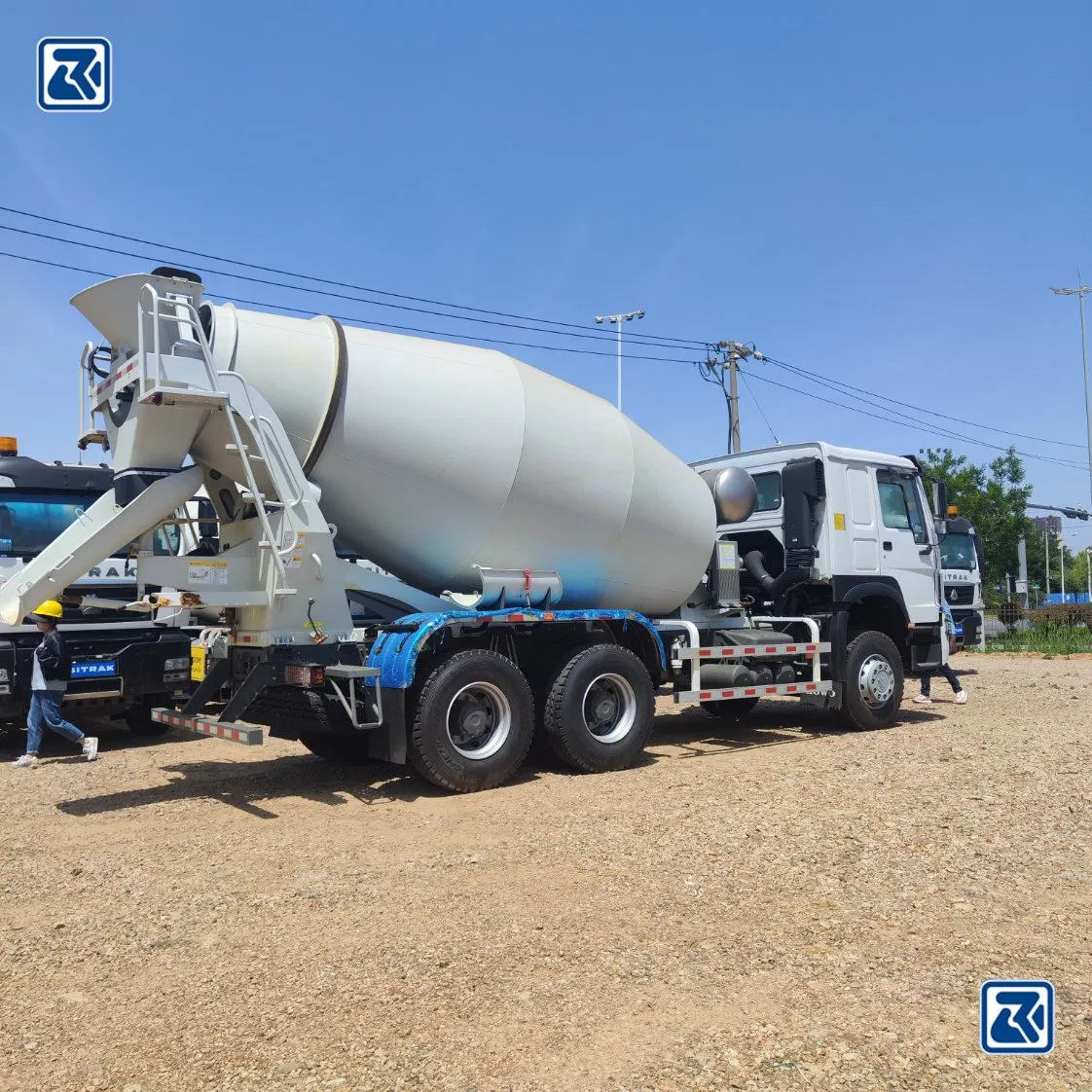 Chinese/China/Cnhtc Best Self Loading Electric Sinotruk HOWO Vehicle Hydraulic Pump 16m3 Heavy Duty Concrete Mixer Truck for Cement/Transportation