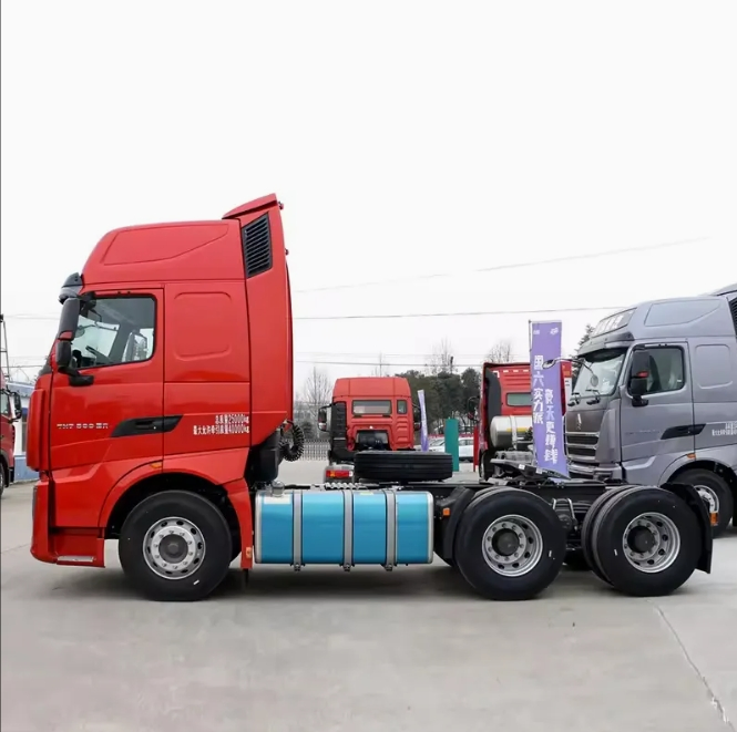 Sinotruk HOWO 4X2 Tractor Truck New Heavy Duty Prime Mover 371HP Head Truck for Highway Cargo Transport High Quality