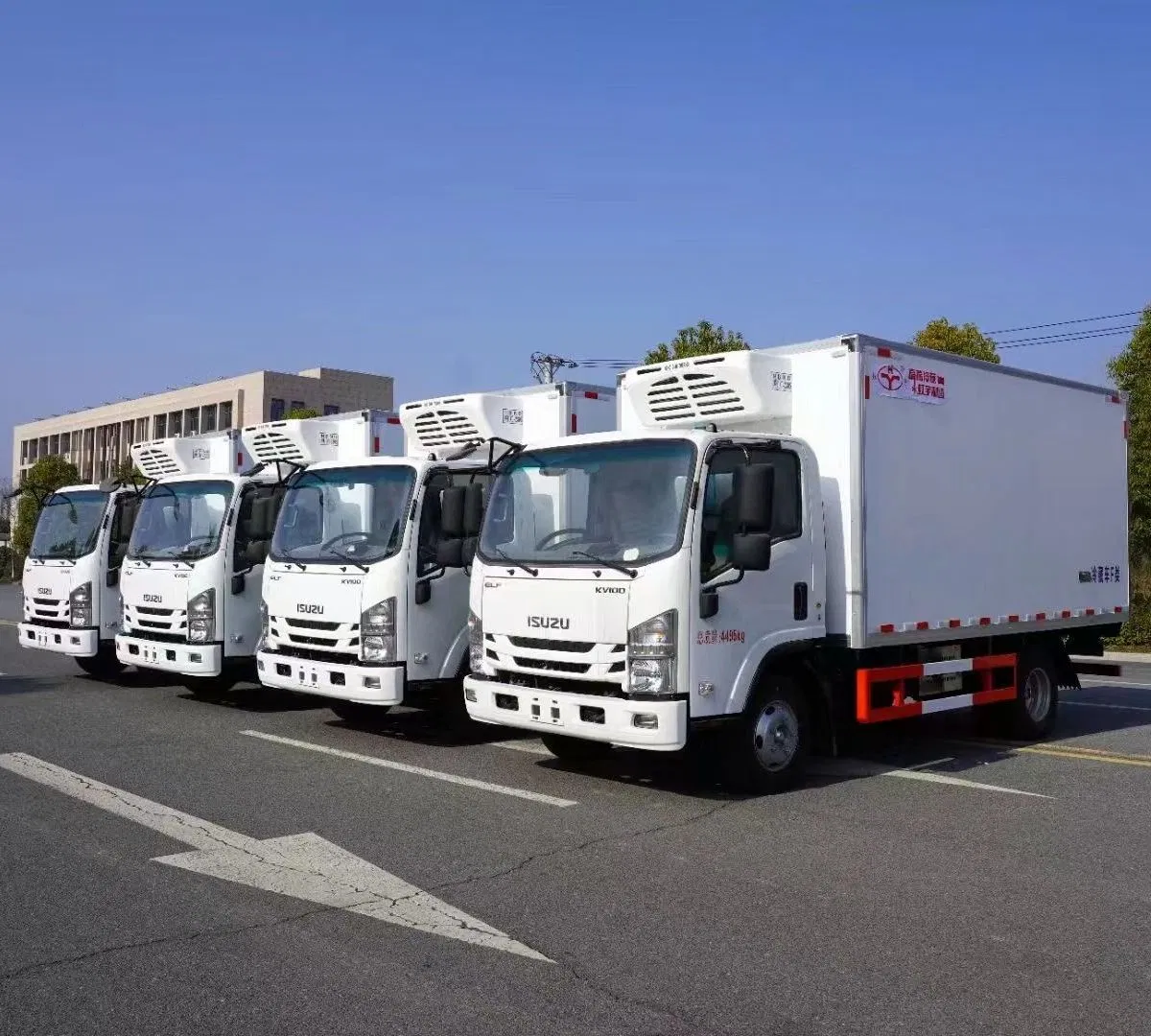 Isuzu Elf Kv100 140HP 4X2 4.015m Refrigerated Truck Refrigerator for Transport Food