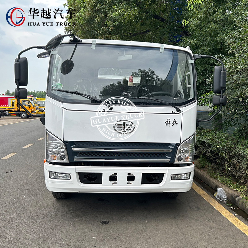 FAW Towing Recovery Flatbed Truck for Heavy-Duty Vehicle Transport Solutions