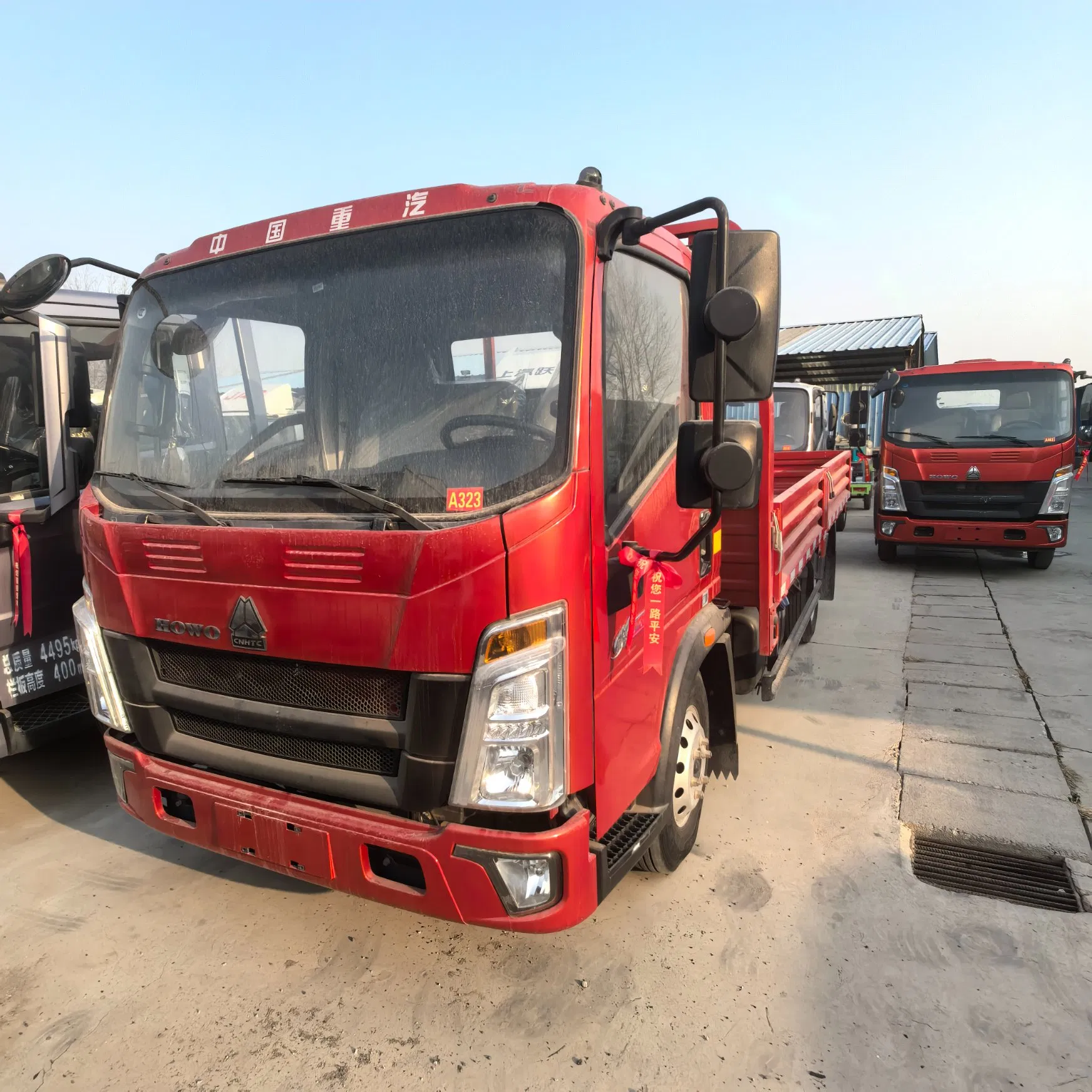 150-Horsepower Chinese Sinotruk Light Truck, 6.2-Meter Small Urban Delivery Vehicle, 5-15 Tons Selectable