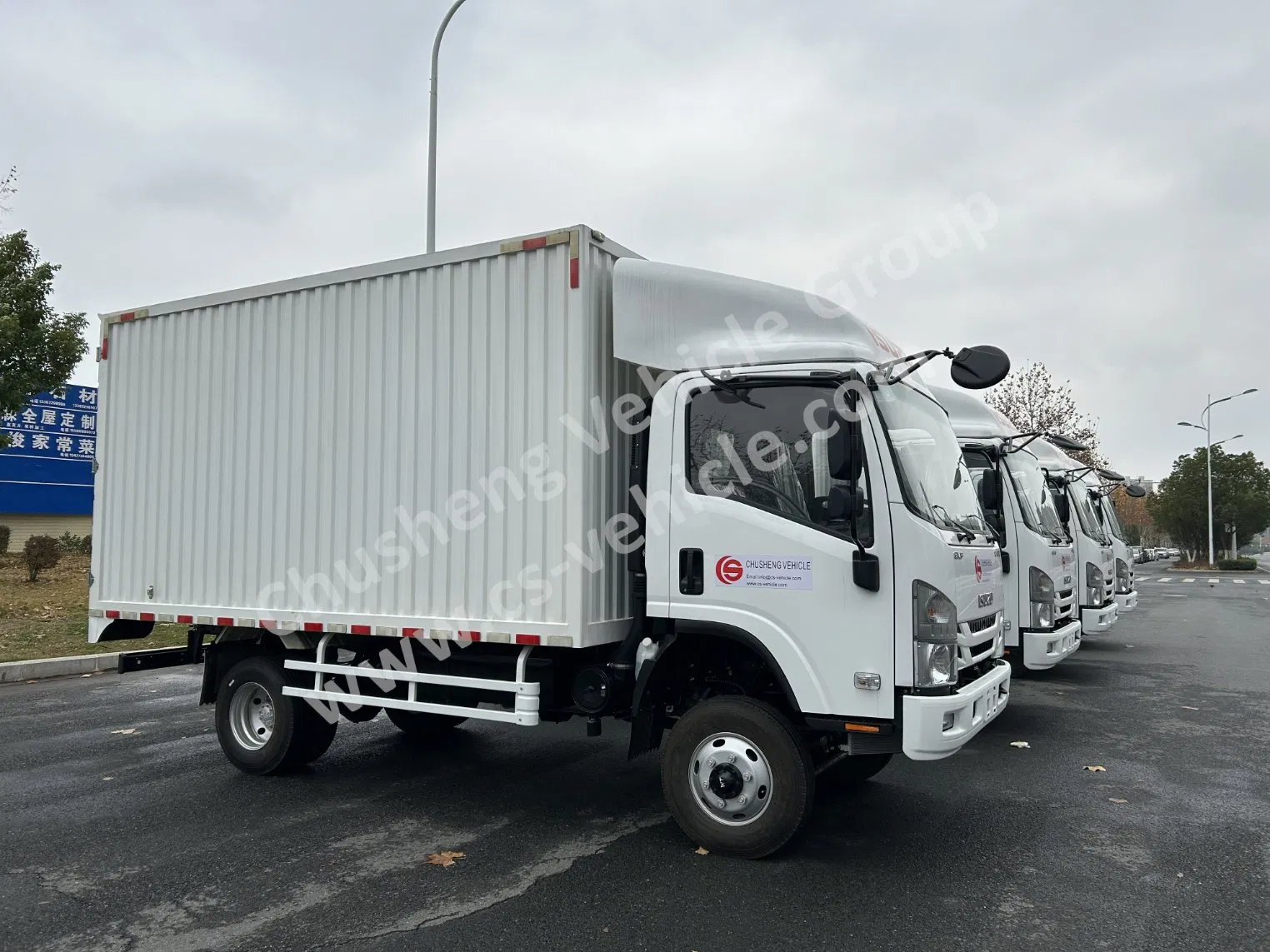 Suzuki Kv100 4X4 Cargo Truck Van Trucks 5t Container Box Truck Goods Transport Lorry Truck