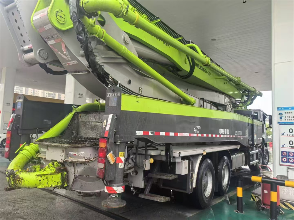High-Capacity Used 59m 62m 67m Cement Boom Pump Truck Featuring Zoomlion Electric Drive System