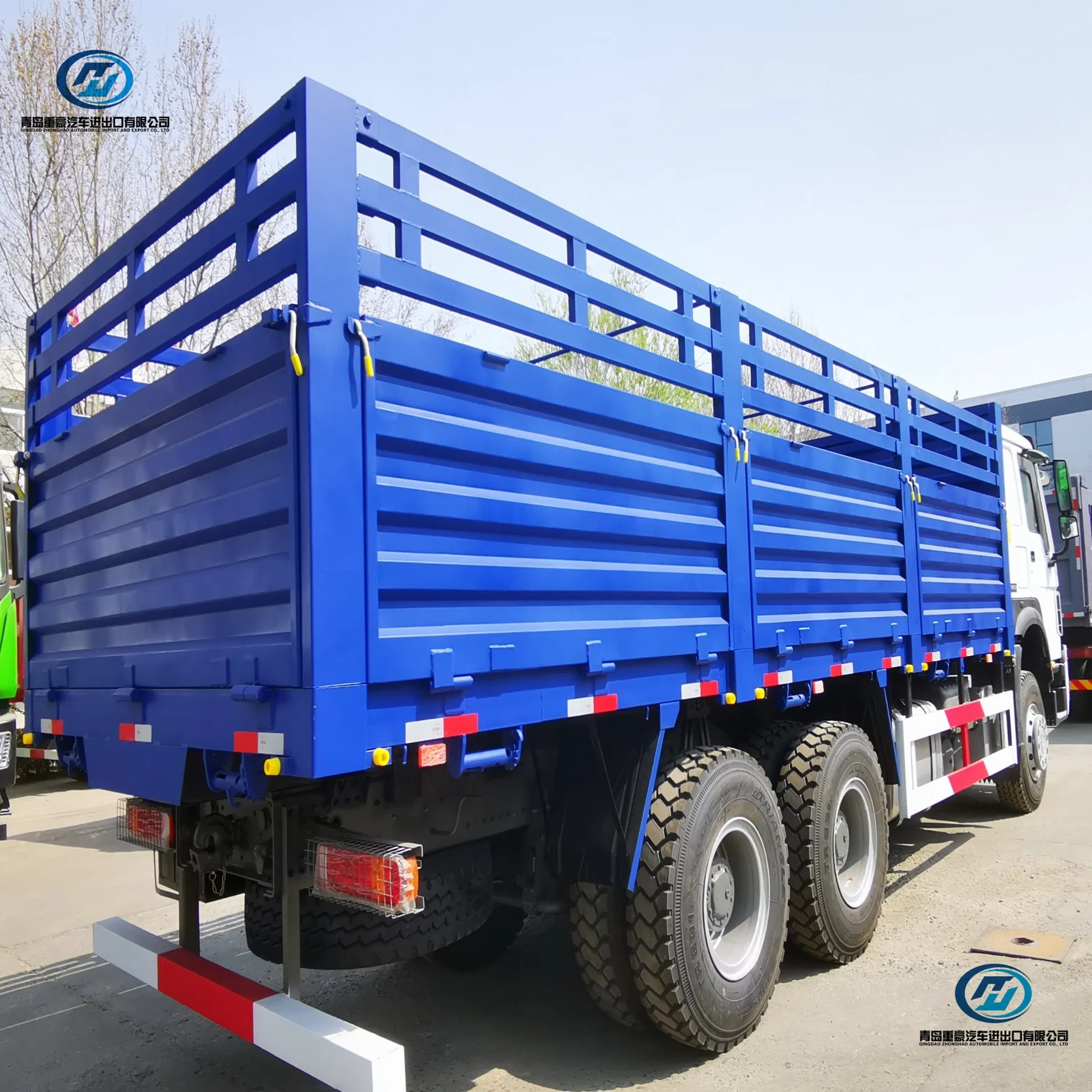 Sinotruk HOWO Heavy Light 380HP 400HP Dump Tipper Tractor Electric Trailer Box Van Lorry Dolly Full Side Wall Board Twist Lock Container Stake Fence Cargo Truck