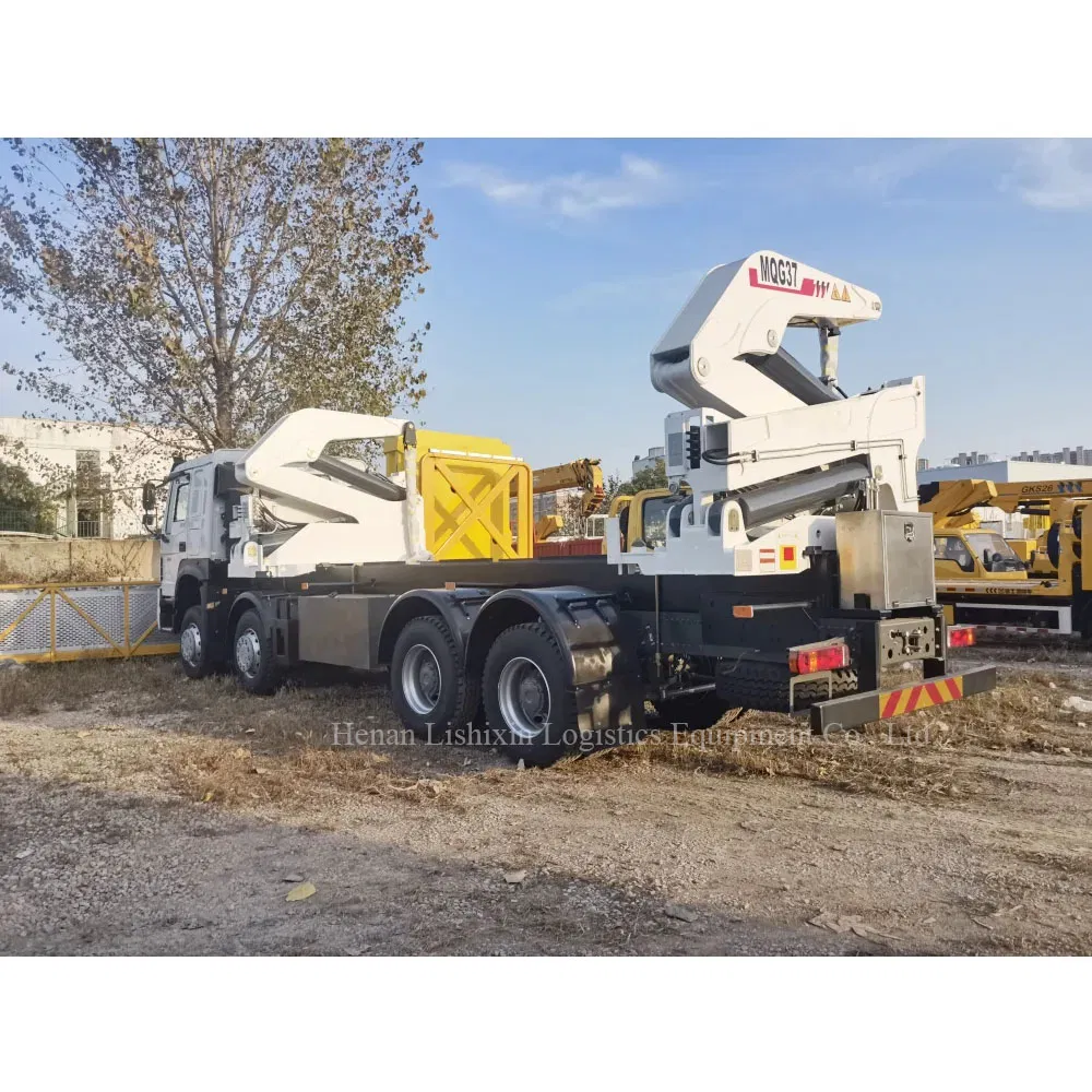 Sinotruk HOWO 430HP 37 Tons Truck Cranes Side Crane Container Transport Vehicle