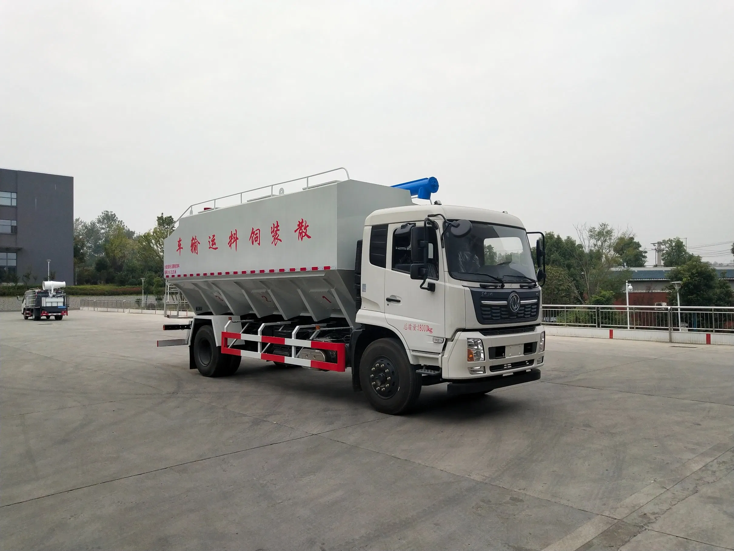 24 Cubic Meters Dongfeng Tianjin Feed Transport Vehicle Box Transport Truck Cargo Transport Truck Flatbed Transport Truck