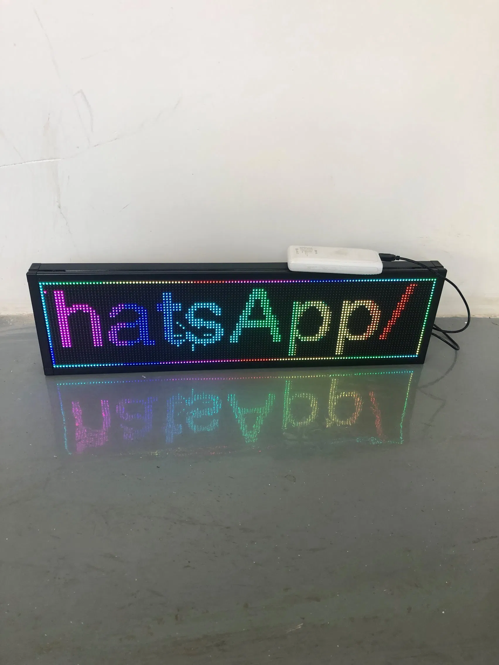 Placa de LED RGB para loja com exibição de mensagem em movimento para fábrica