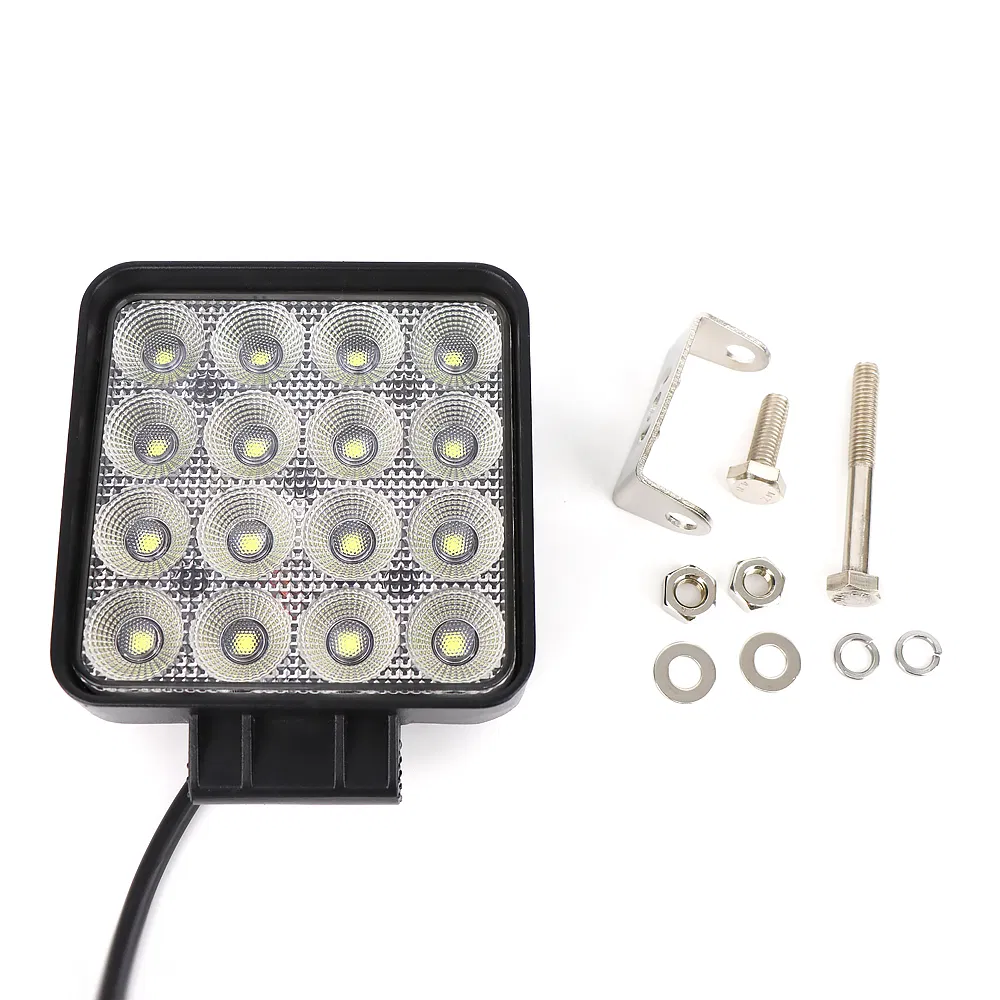 4 Polegada 50W 5000lm Luz de Trabalho LED 6000K Feixe de Inundação Carcaça de Alumínio Fundido para Veículos Agrícolas, Tratores, Empilhadeiras, etc