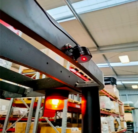 Luz de Advertência Laser RGB Vermelho Verde de Alta Visibilidade Industrial para Segurança de Armazém, Empilhadeira e Travessia de Pedestres