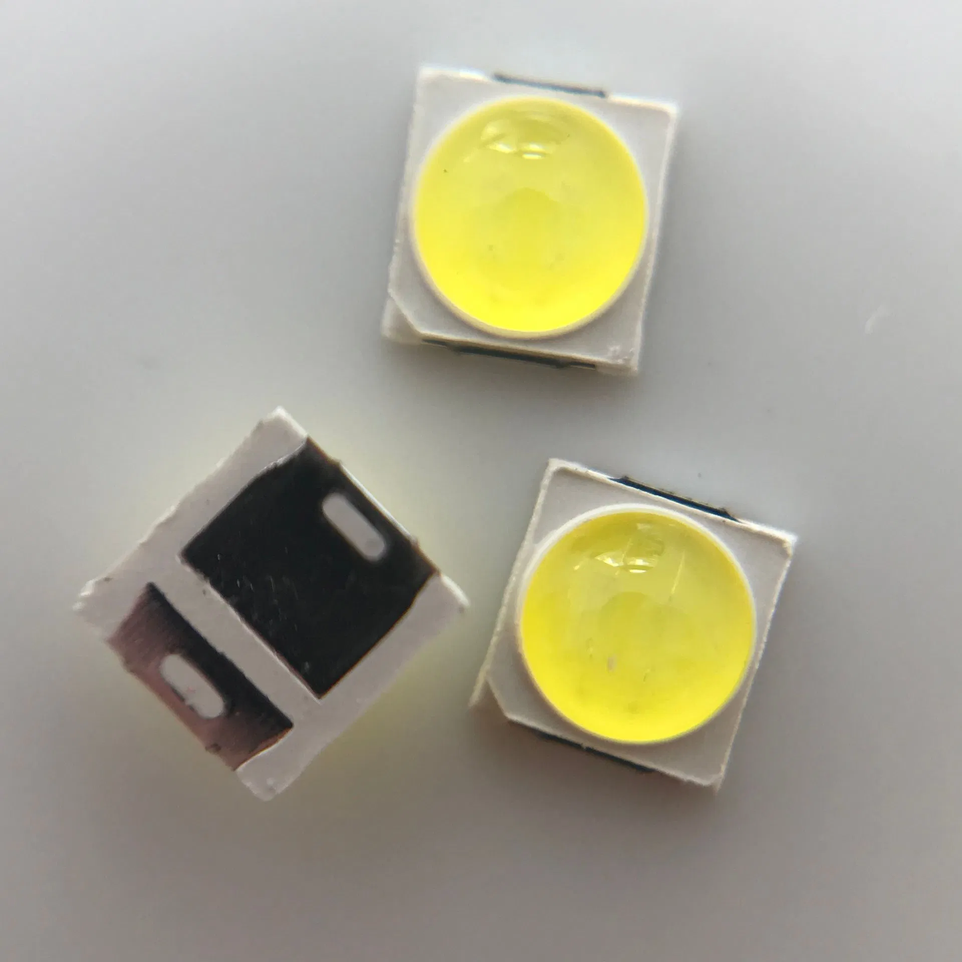 LED SMD de qualidade 3030 2W 3V com lente bola branco quente 3000K 3500K branco 5000K 6000K 6500K chip de 500mA para iluminação automotiva